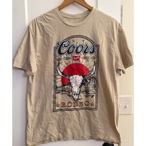 Coors Banquet Retro Western Rodeo Skull Graphic Tee Tan Men’s Size L Beer Cowboy